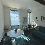 شقة Una Finestra Sul Lungomare كامولّي