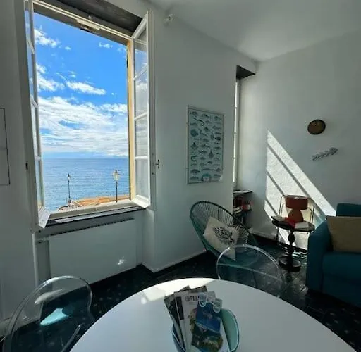 Apartment Una Finestra Sul Lungomare Camogli