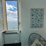 아파트 Una Finestra Sul Lungomare 카모글리