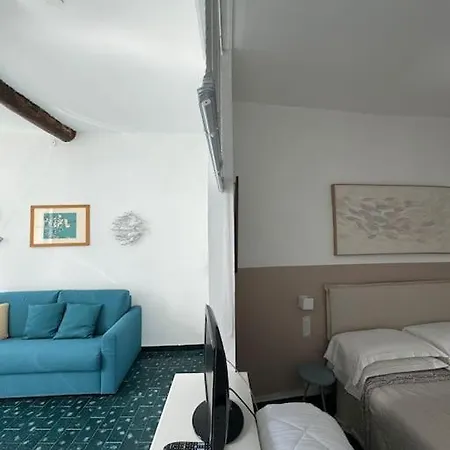 Apartamento Una Finestra Sul Lungomare