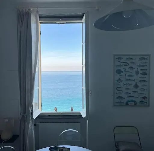 Una Finestra Sul Lungomare 卡莫利